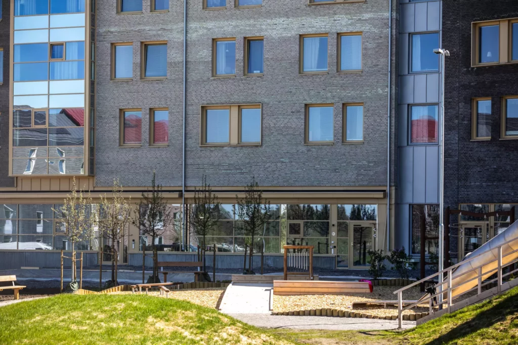 Kronan, Luleå, vård- och omsorgsboende, fotograferat från innegården.