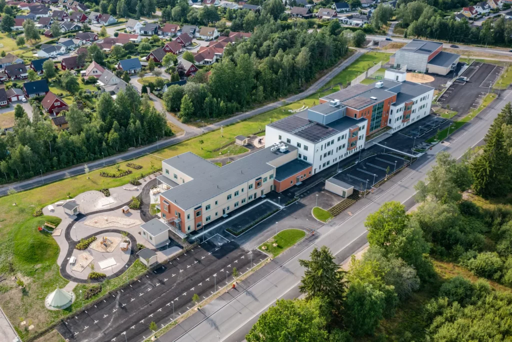 Flygbild, internationella engelska skolan och kunskapsförskolan i Växjö