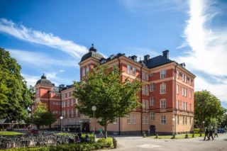 Stor gammal byggnad