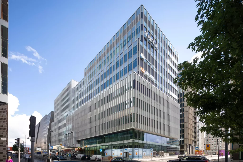 Stor kontorsbyggnad